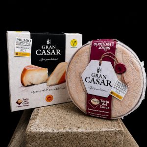 Queso D.O.P. Torta del Casar